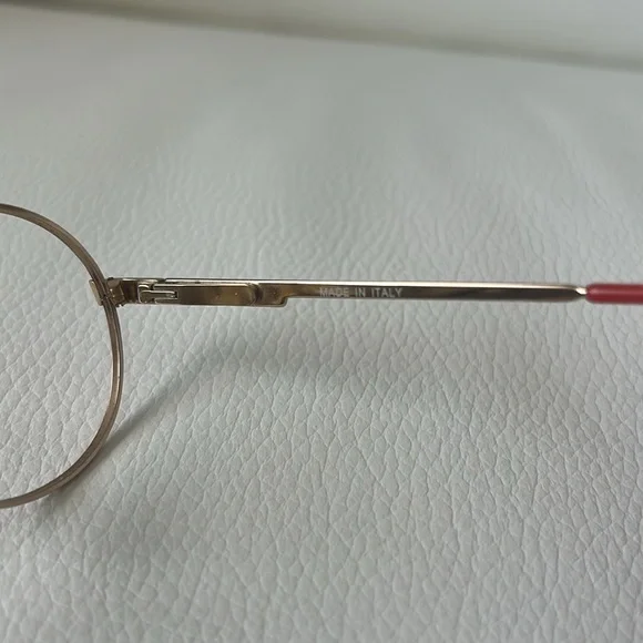 NEW. Round Red Retro Frame - Picture 11 of 15